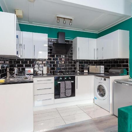 Beautiful Boutique Edinburgh Abode - Sleeps 4 Apartment Bagian luar foto