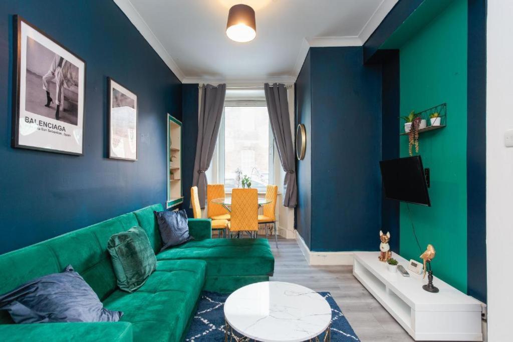 Beautiful Boutique Edinburgh Abode - Sleeps 4 Apartment Bagian luar foto