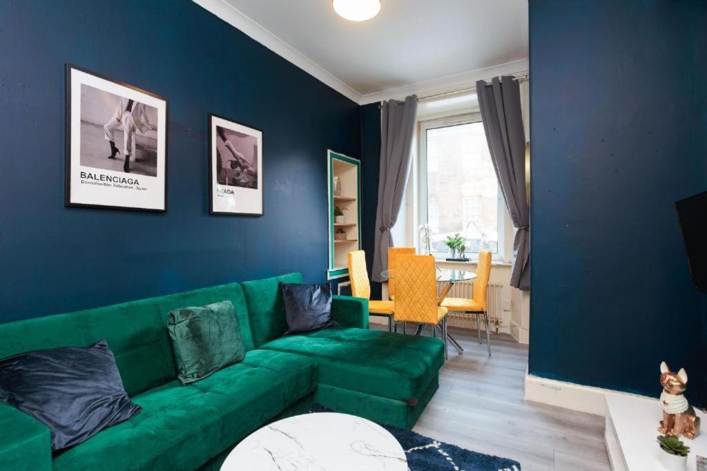 Beautiful Boutique Edinburgh Abode - Sleeps 4 Apartment Bagian luar foto